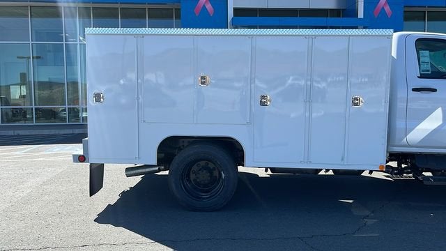 2024 Chevrolet Silverado 5500 HD Work Truck