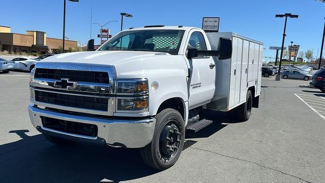 2024 Chevrolet Silverado 5500 HD Work Truck