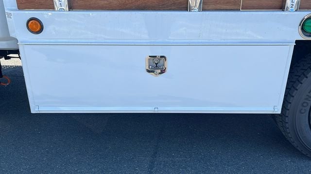 2023 Chevrolet Silverado 5500 HD Work Truck