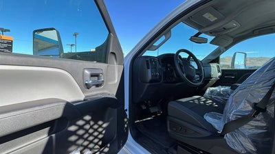 2023 Chevrolet Silverado 5500 HD Work Truck