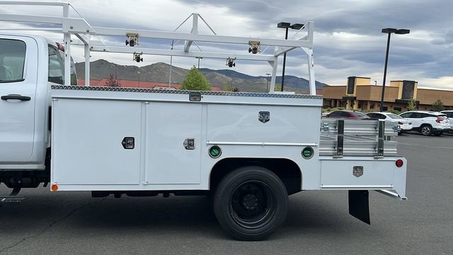 2024 Chevrolet Silverado 5500 HD Work Truck