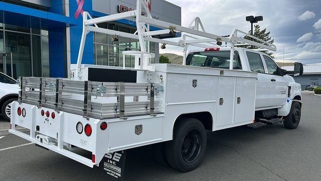 2024 Chevrolet Silverado 5500 HD Work Truck