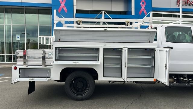 2024 Chevrolet Silverado 5500 HD Work Truck