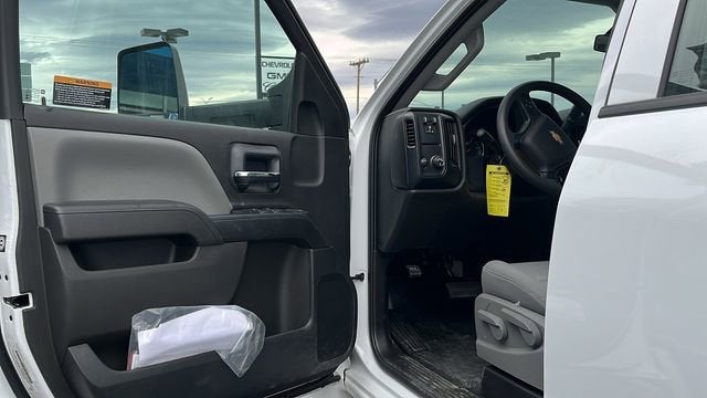 2024 Chevrolet Silverado 5500 HD Work Truck