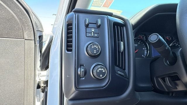 2024 Chevrolet Silverado 5500 HD Work Truck
