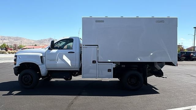 2024 Chevrolet Silverado 5500 HD Work Truck