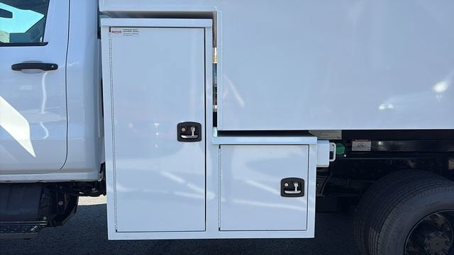 2024 Chevrolet Silverado 5500 HD Work Truck