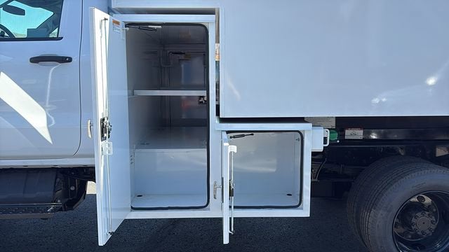 2024 Chevrolet Silverado 5500 HD Work Truck