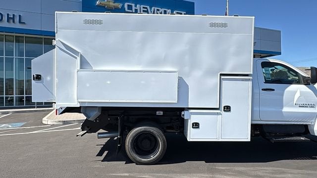 2024 Chevrolet Silverado 5500 HD Work Truck