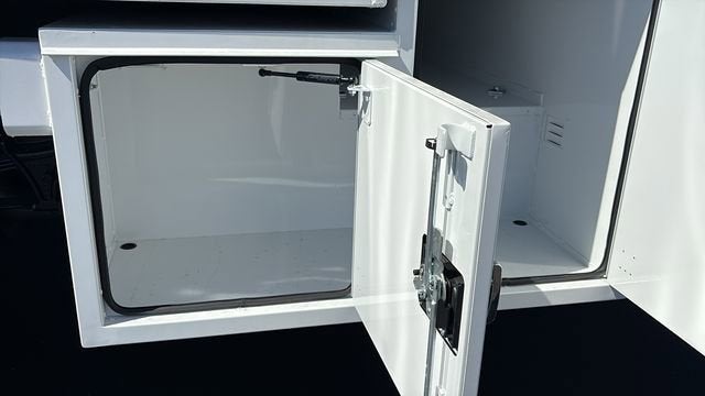 2024 Chevrolet Silverado 5500 HD Work Truck