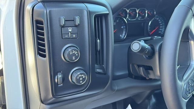 2024 Chevrolet Silverado 5500 HD Work Truck