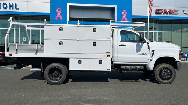 2024 Chevrolet Silverado 5500 HD Work Truck