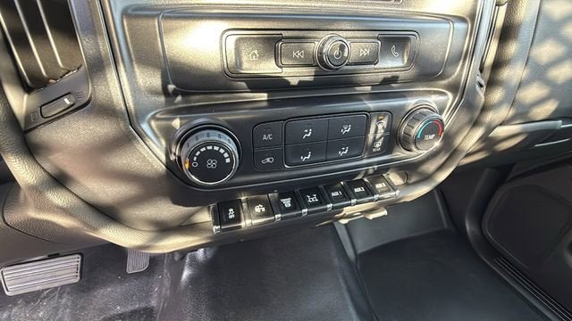 2025 Chevrolet Silverado 6500 HD Work Truck