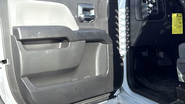 2025 Chevrolet Silverado 6500 HD Work Truck