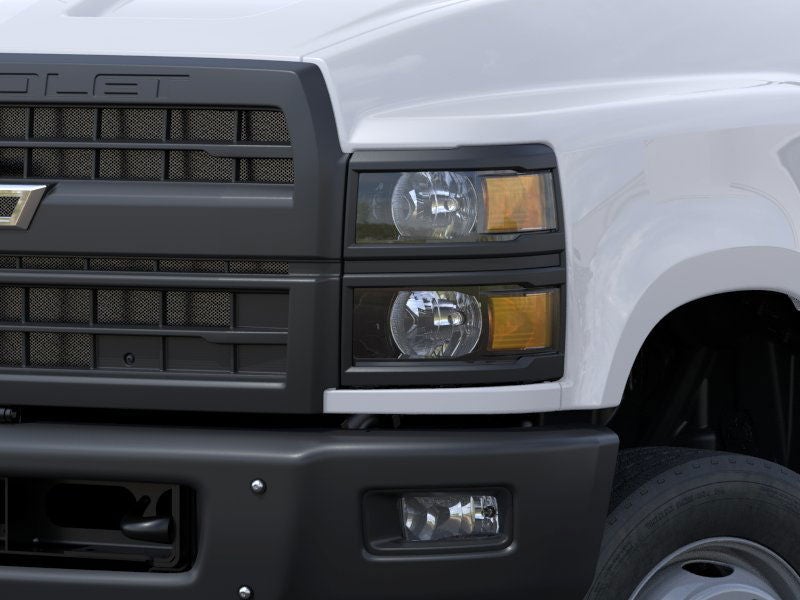 2025 Chevrolet Silverado 6500 HD Work Truck