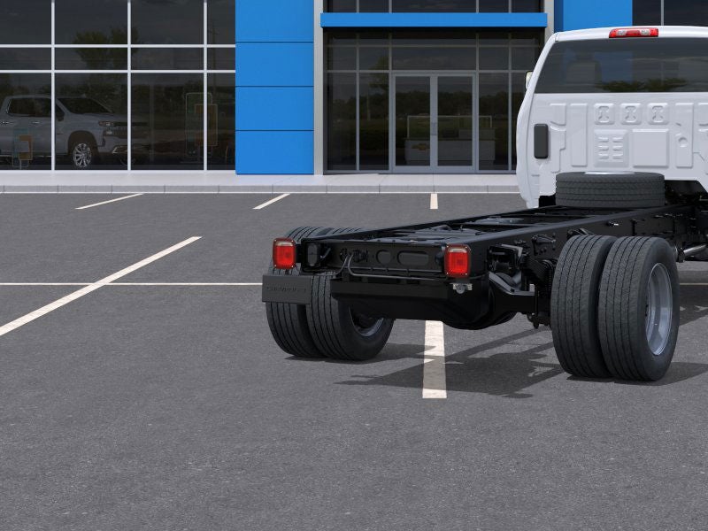 2025 Chevrolet Silverado 6500 HD Work Truck