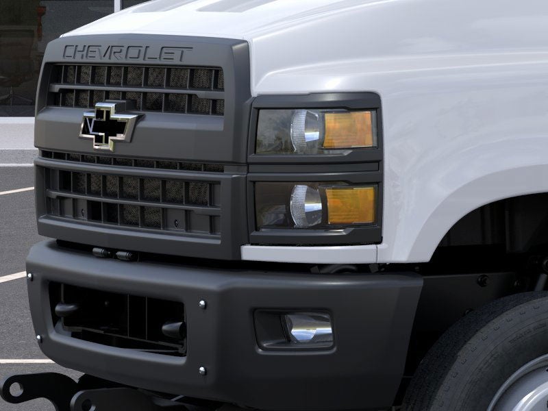 2025 Chevrolet Silverado 6500 HD Work Truck