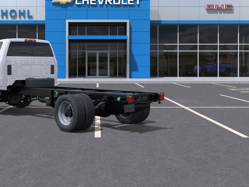 2025 Chevrolet Silverado 6500 HD Work Truck
