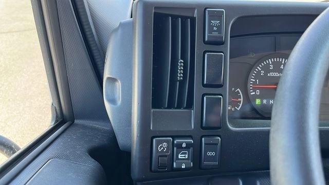 2024 Chevrolet Low Cab Forward 4500 MEDIUM ASH GRAY