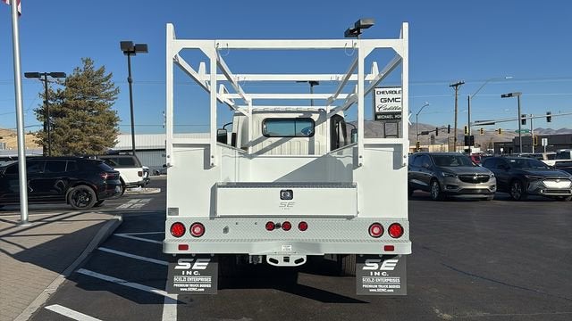 2025 Chevrolet Low Cab Forward 4500 MEDIUM ASH GREY