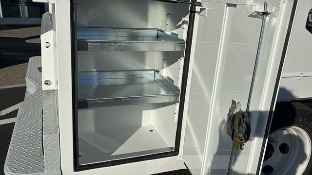 2025 Chevrolet Low Cab Forward 4500 MEDIUM ASH GREY