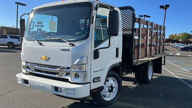 2025 Chevrolet Low Cab Forward 4500 MEDIUM ASH GREY