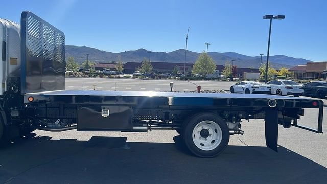 2025 Chevrolet Low Cab Forward 5500 XG MEDIUM ASH GRAY