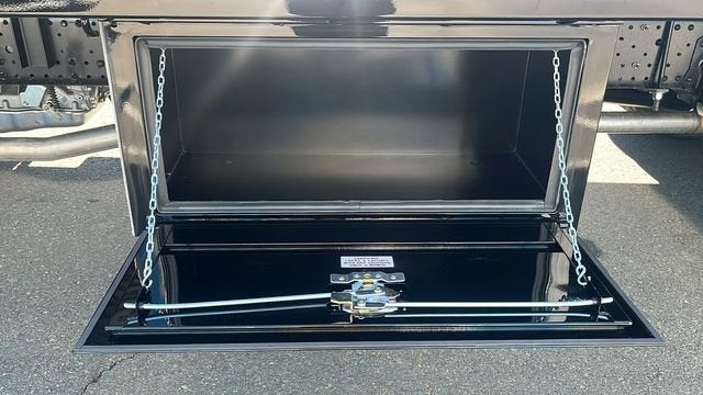 2025 Chevrolet Low Cab Forward 5500 XG MEDIUM ASH GRAY