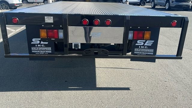 2025 Chevrolet Low Cab Forward 5500 XG MEDIUM ASH GRAY