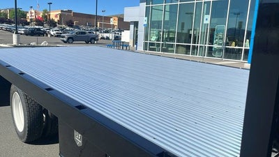 2025 Chevrolet Low Cab Forward 5500 XG MEDIUM ASH GRAY