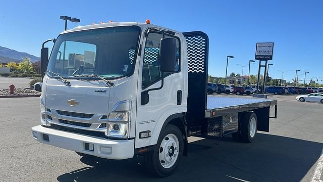 2025 Chevrolet Low Cab Forward 5500 XG MEDIUM ASH GRAY
