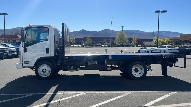 2025 Chevrolet Low Cab Forward 5500 XG MEDIUM ASH GRAY