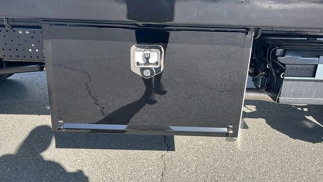 2025 Chevrolet Low Cab Forward 5500 XG MEDIUM ASH GRAY