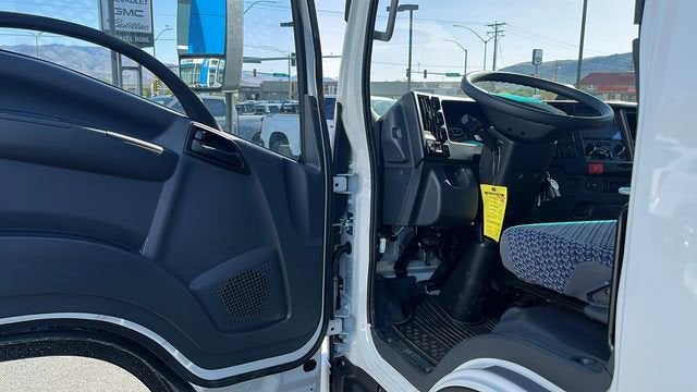 2025 Chevrolet Low Cab Forward 5500 XG MEDIUM ASH GRAY