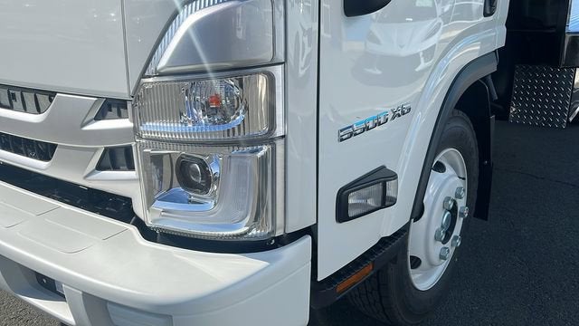 2025 Chevrolet Low Cab Forward 5500 XG MEDIUM ASH GRAY