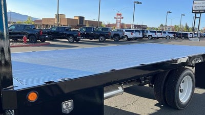 2025 Chevrolet Low Cab Forward 5500 XG MEDIUM ASH GRAY