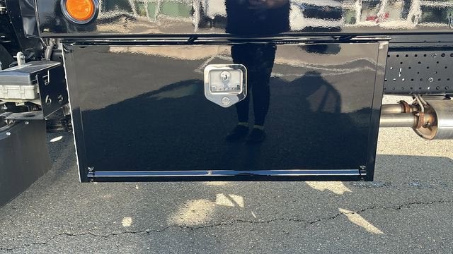 2025 Chevrolet Low Cab Forward 5500 XG MEDIUM ASH GRAY