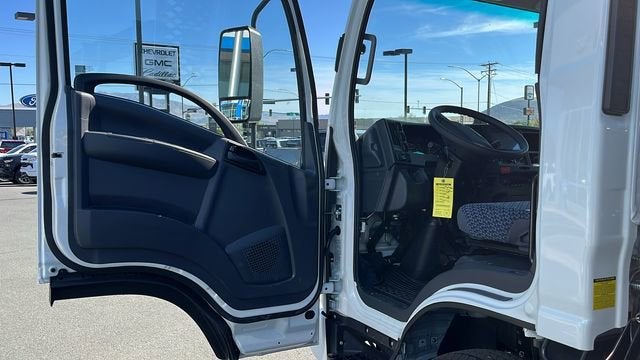 2025 Chevrolet Low Cab Forward 5500 XG MEDIUM ASH GRAY