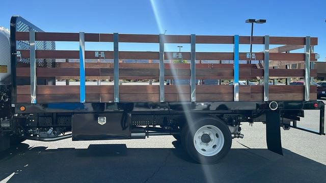 2025 Chevrolet Low Cab Forward 5500 XG MEDIUM ASH GRAY