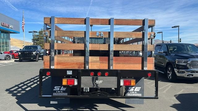 2025 Chevrolet Low Cab Forward 5500 XG MEDIUM ASH GRAY