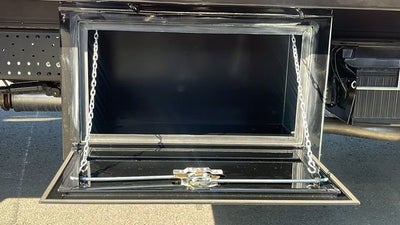 2025 Chevrolet Low Cab Forward 5500 XG MEDIUM ASH GRAY